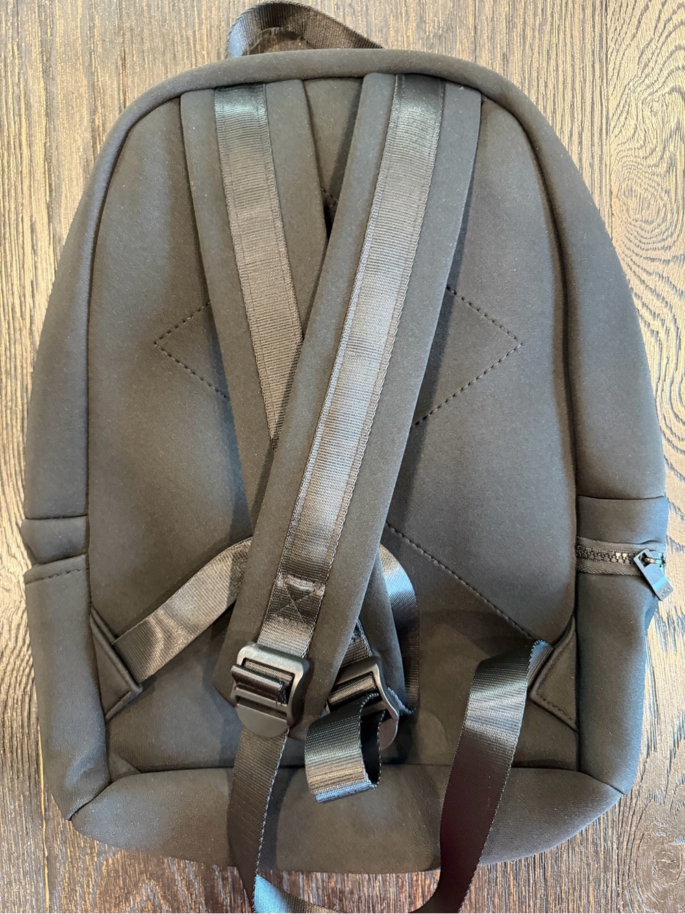 Alo Yoga Stow Backpack Black Neoprene with Detachable Pouch 17.6L- bnwt